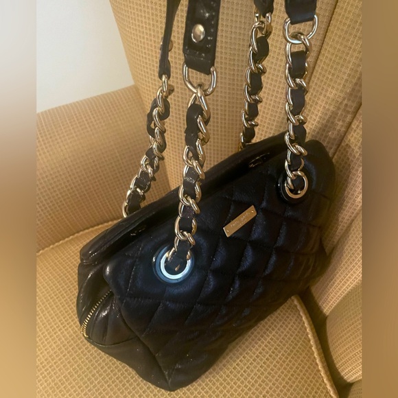 Kate Spade GOLD COAST Black quilted gold chain handbag - Picture 5 of 12